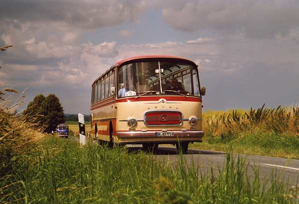 K�ssbohrer Setra 100